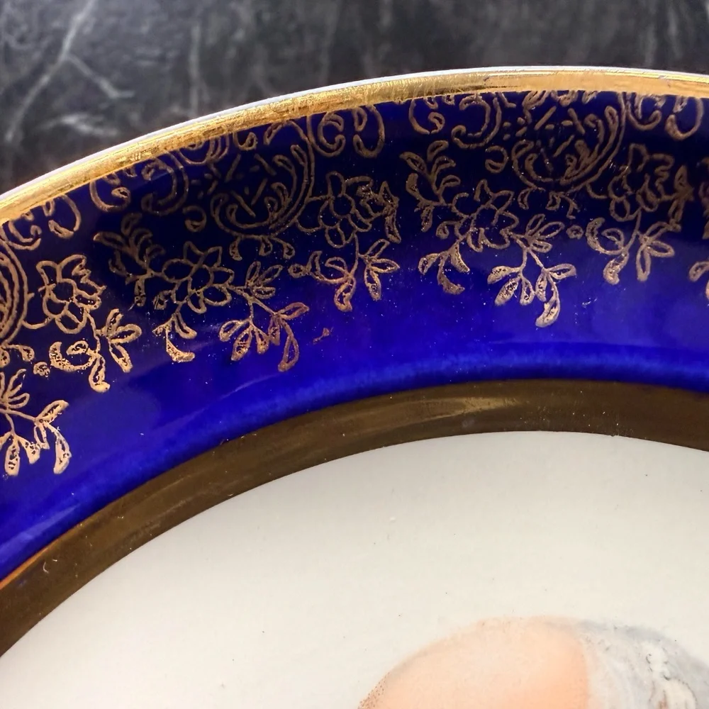 A CAPSCO PRODUCT Washington, D.C. Capitol Souvenir Plates 22 Karat Gold (2)